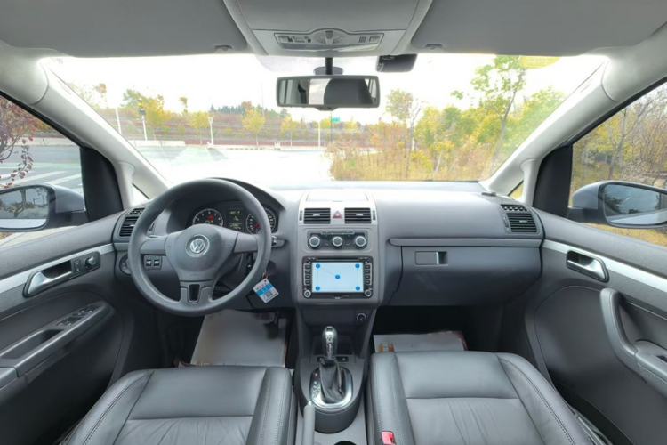 Used Volkswagen Touran 2013 1.4T DSG Comfort Edition 5-Seater