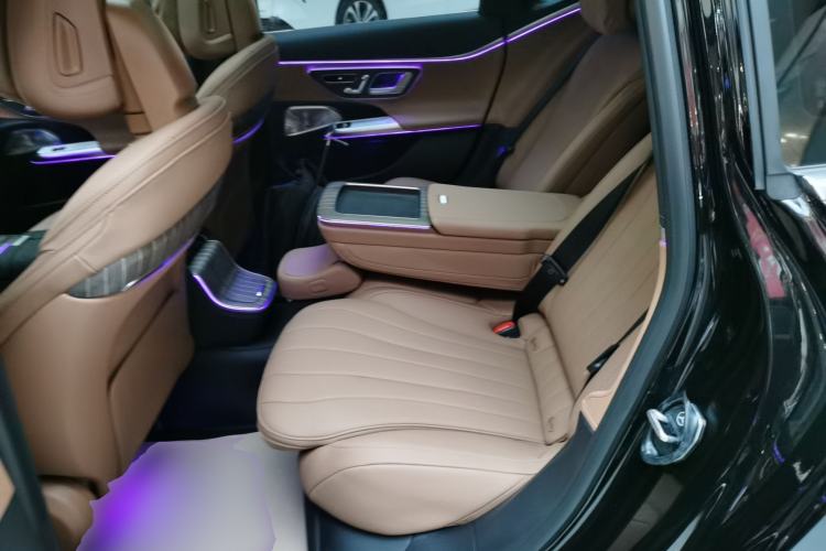 Used Mercedes-Benz E-Class 2025 E 300 L Luxury Model