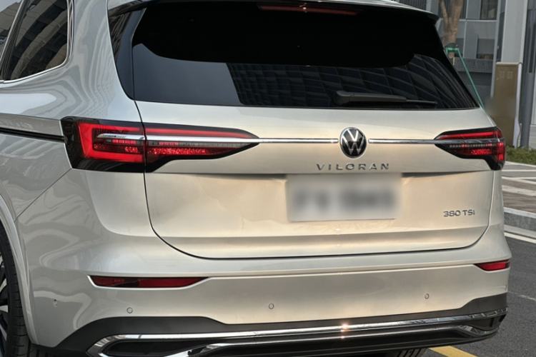 Used Volkswagen Viloran 2024 380TSI Premium Edition
