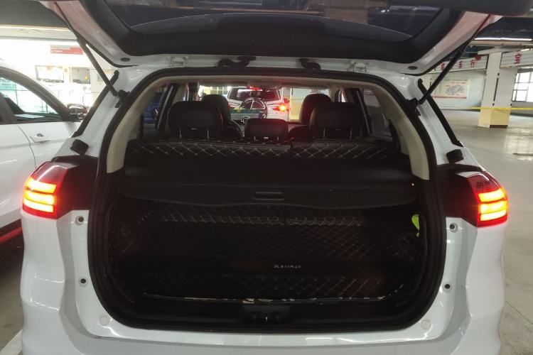 Used Geely Auto Emgrand X7 Sport 2018 1.8TD Automatic Two-Wheel Drive Smart Connect 4G Internet Edition