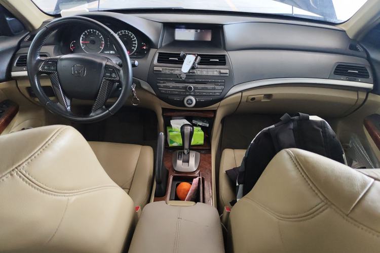 Used Honda Accord 2012 2.0L SE