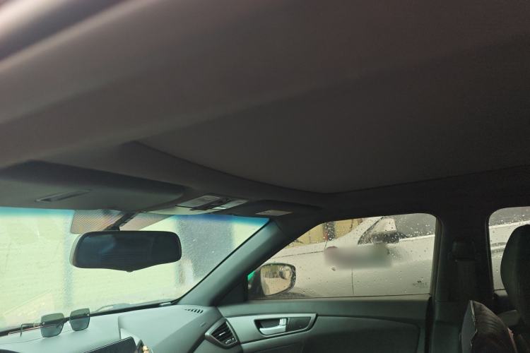 Used Hyundai Veloster 2015 1.6T Automatic Luxury Edition Headliner