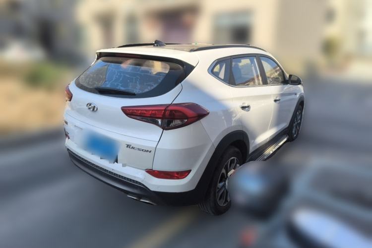 Used Hyundai Tucson 2015 1.6T Dual-Clutch Two-Wheel-Drive Leading Model
