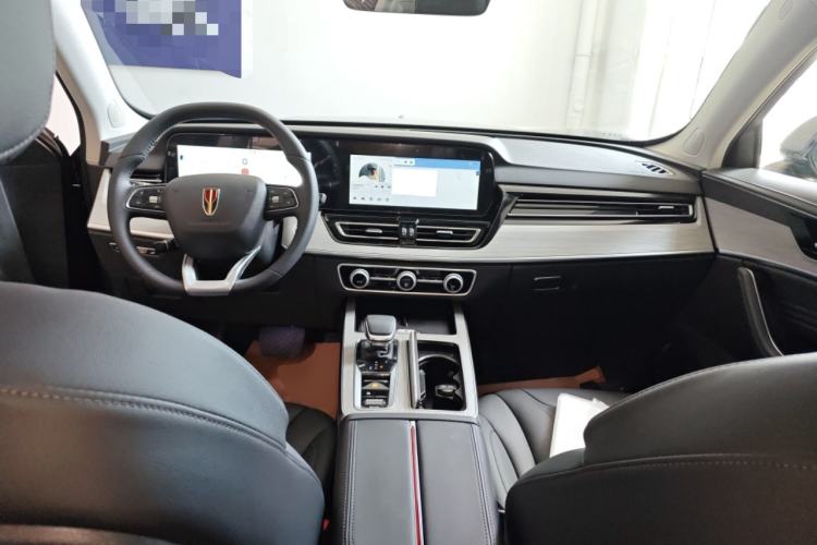 Used Hongqi HS5 2025 2.0T Two-Wheel Drive 600 000-Vehicle Commemorative Edition Center Console