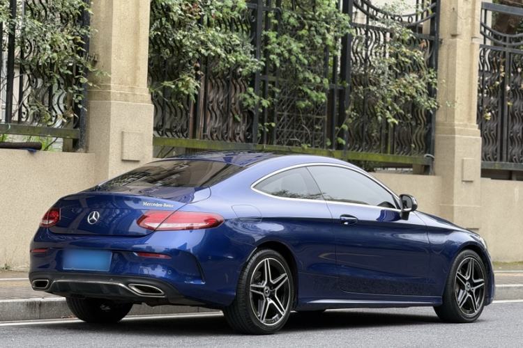 Used Mercedes-Benz C-Class 2020 C 260 Coupe Exterior 9