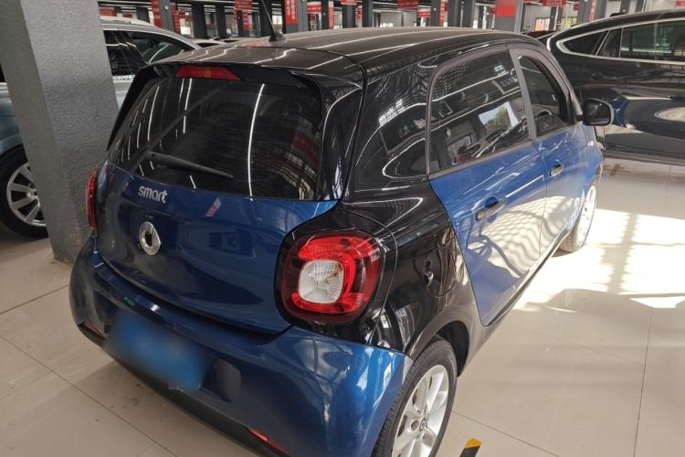 Used smart forfour 2016 1.0L 52 kW Dynamic Edition