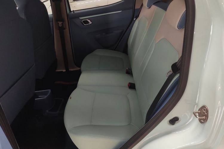 Used Dongfeng NAMMI BOX 2022 Revised Light Wind Edition 201 km Standard Version Left Rear Seat