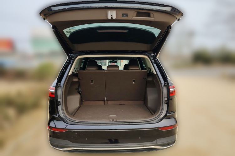 Used Volkswagen Viloran 2020 330TSI Luxury Edition
