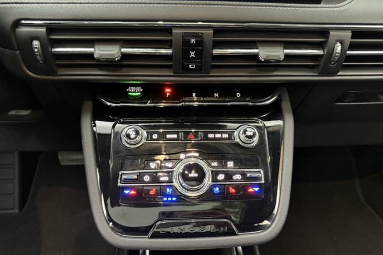 Used Lincoln Corsair 2020 2.0T Two-Wheel Drive Luxury Edition Gear Lever