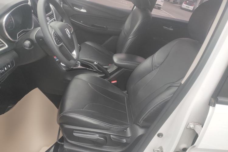 Used Baojun 730 2021 1.5L Manual Fashion Version 7 Seats