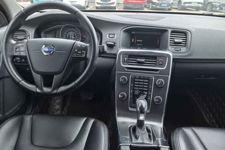 Used Volvo S60 2014 S60L 2.0T Intelligent Upgrade Edition