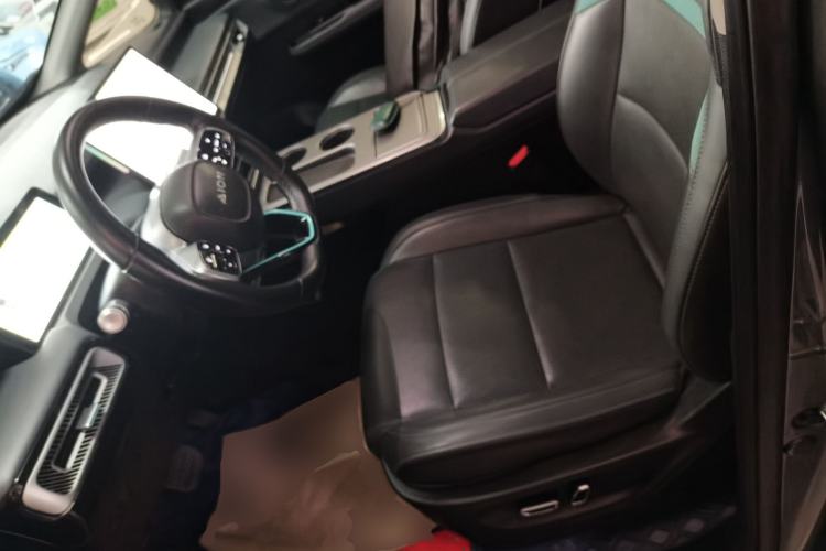 Used AION Y 2023 Plus 510 Smart Edition Left Front Seat