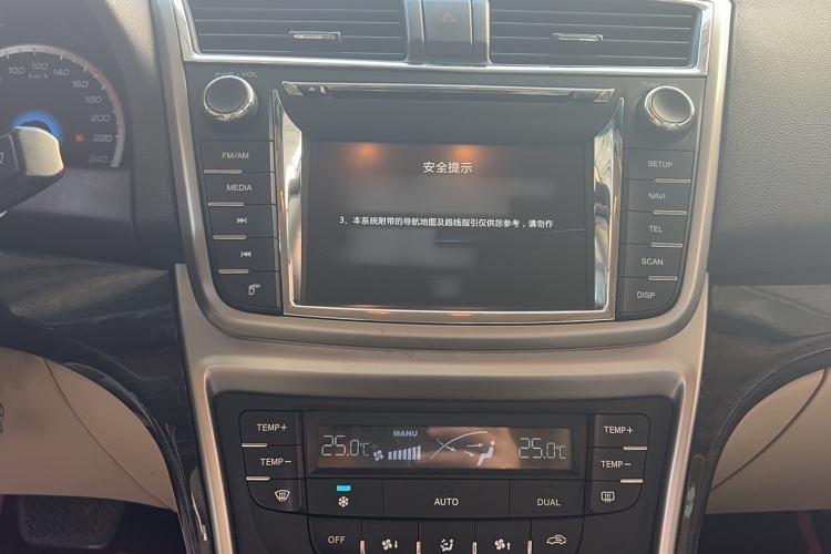 Used Changan Raeton 2014 1.8T Automatic Elite Anniversary Edition China IV Standard
