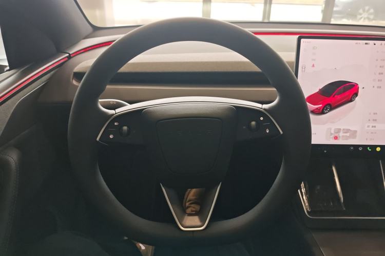 Used Tesla Model Y L 2025 Model Long-Range All-Wheel-Drive Version
