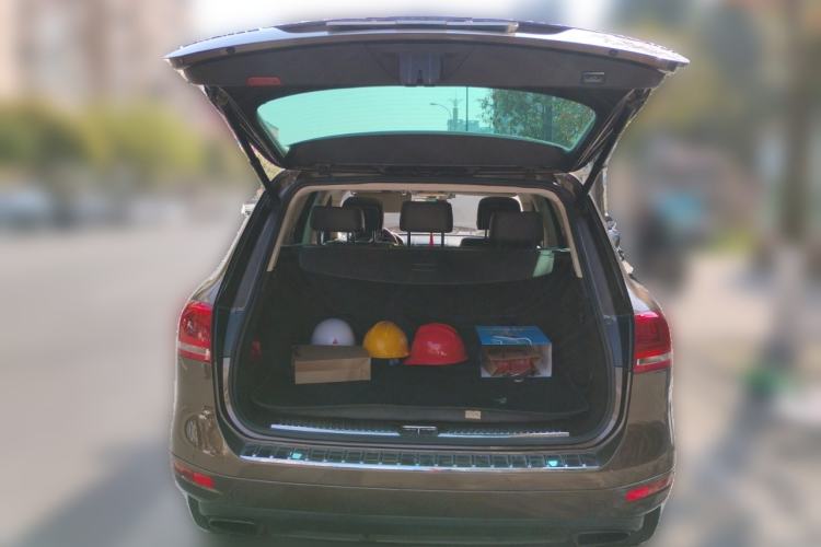 Used Volkswagen Touareg 2011 3.0 TSI High-End Version