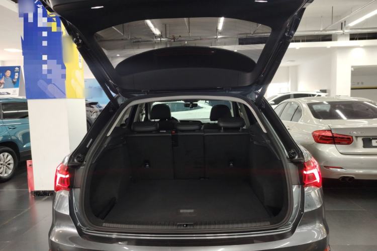 Used Audi Q3 2019 35 TFSI Fashion Dynamic Model
