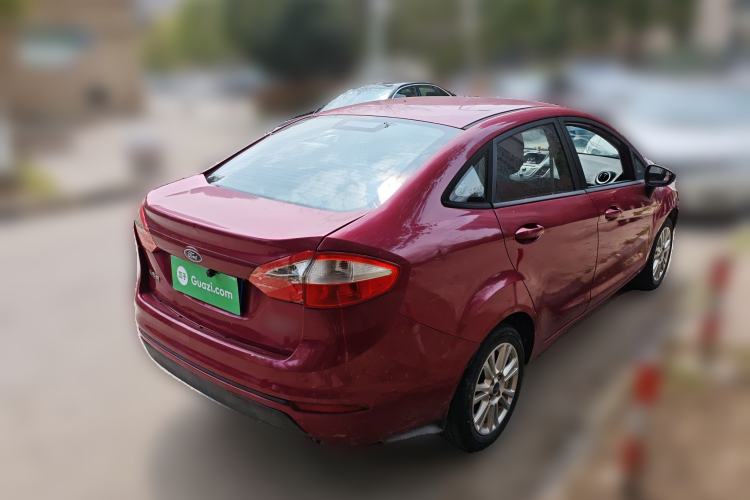 Used Ford Fiesta 2013 Sedan 1.5L Manual Fashion Edition
