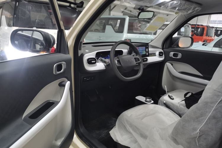 Used Geely Galaxy Panda 2025 210 km – Yuanqi Bear
