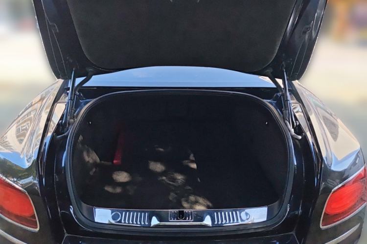 Used Bentley Flying Spur  Trunk