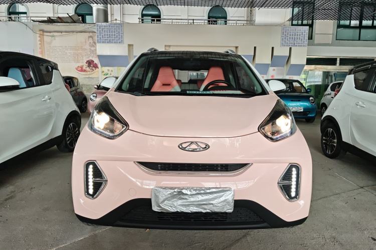 Used Chery QQ Little Ant 2022 Revised Version 2 Sweet Pink Edition Full-Sugar Version 28.8 kWh 30 kW 301 km Front