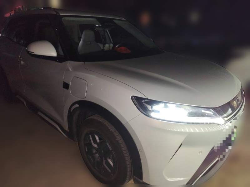 Used BYD Yuan UP 2025 Intelligent Driving Version 401 KM Dynamic Edition — 3