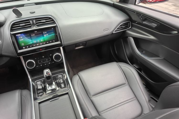 Used Jaguar XEL 2020 2.0T 200 PS S Advanced Elegance Edition Interior 9