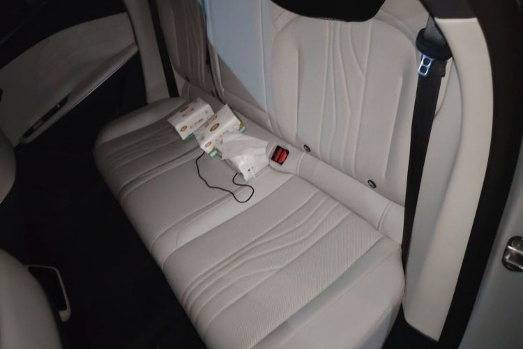 Used Geely Galaxy E8 2024 665 km Range Rear-Drive Starship Long-Range Version
