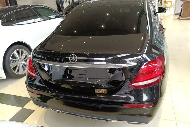 Used Mercedes-Benz E-Class 2019 E 300 L Sporty and Stylish Model