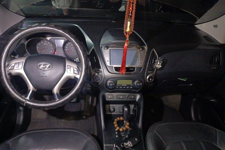 Used Hyundai ix35 2012 2.0L Automatic Two-Wheel Drive Elite Edition GLS
