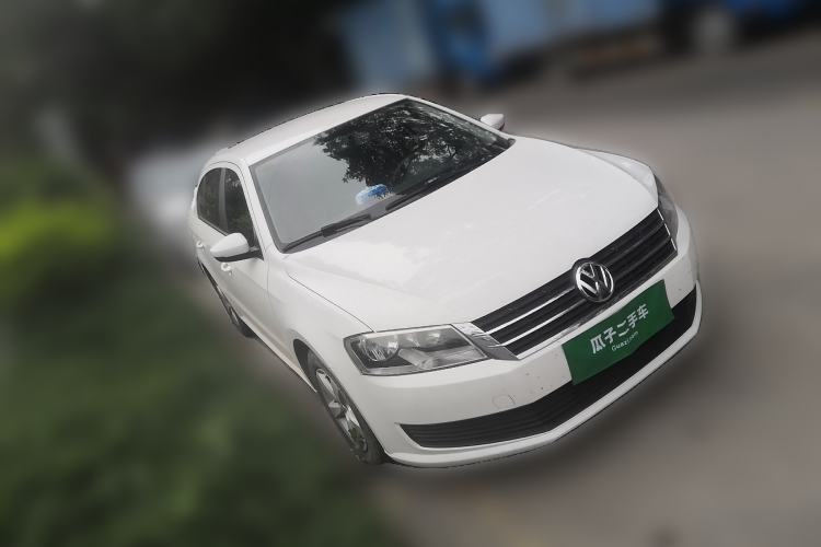 Used Volkswagen Lavida 2013 Revised Classic 1.6L Automatic Fashion Edition
