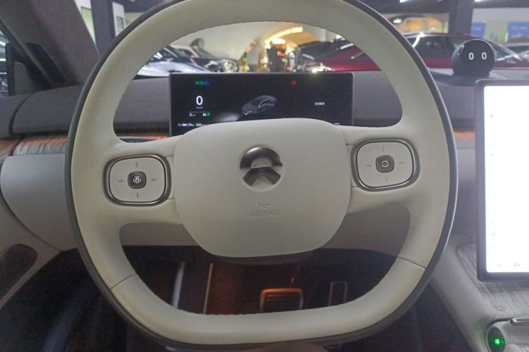 Used Nio ET7 2022 100kWh First Edition Steering Wheel