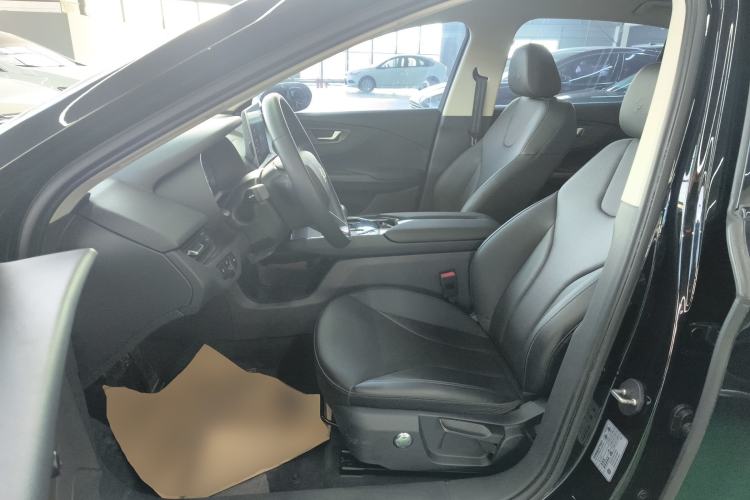 Used Hongqi E-QM5 2022 431 km Charge & Enjoy Edition