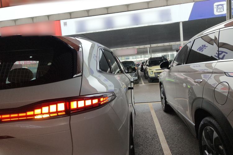 Used Changan CS75 PLUS 2025 4th Generation 1.5T New Blue Whale Smart Flagship Version
