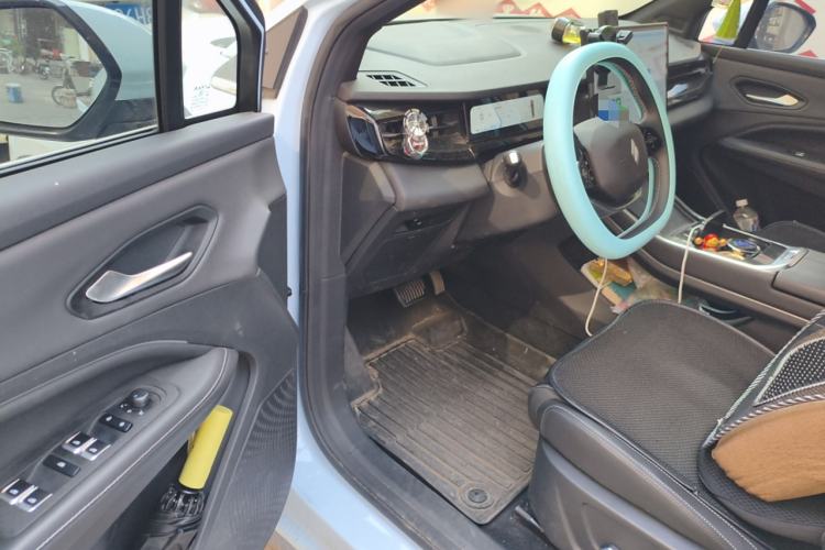 Used Livan Livan 7 2023 605 km ZHU FENG