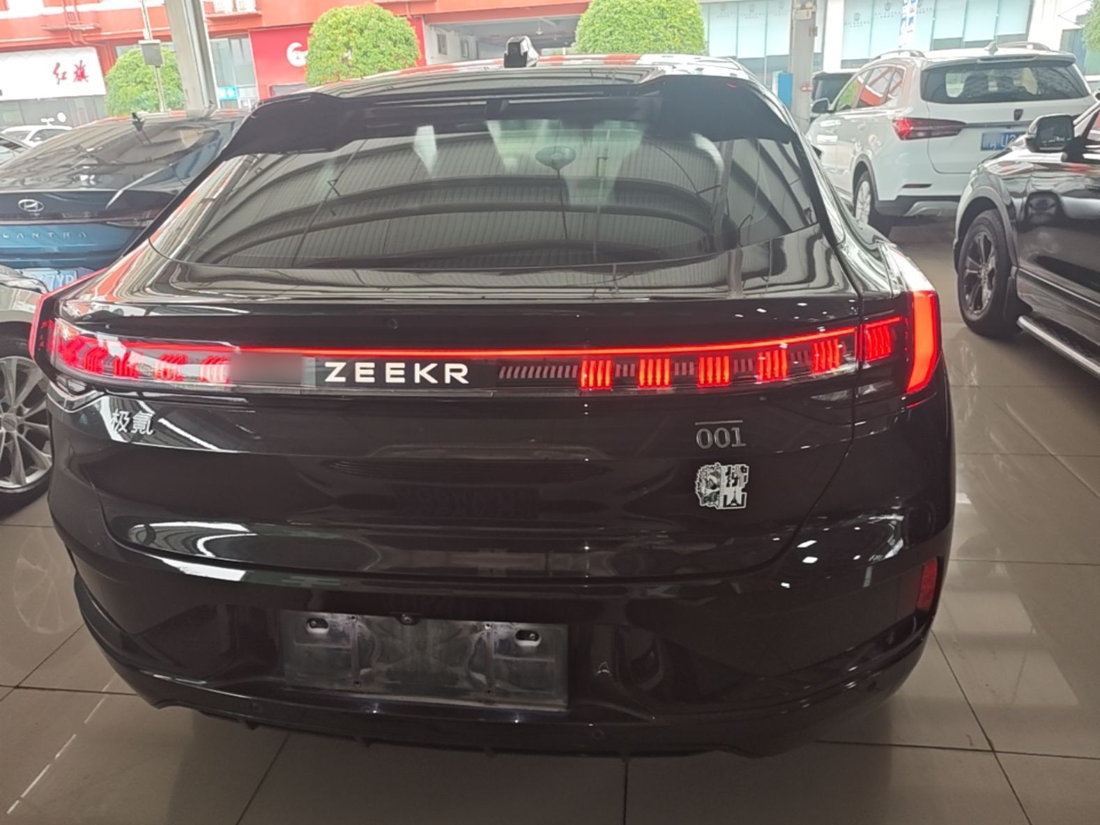 Zeekr 001 2022 Ultra-Long Range Single-Motor WE Version — снимка 5