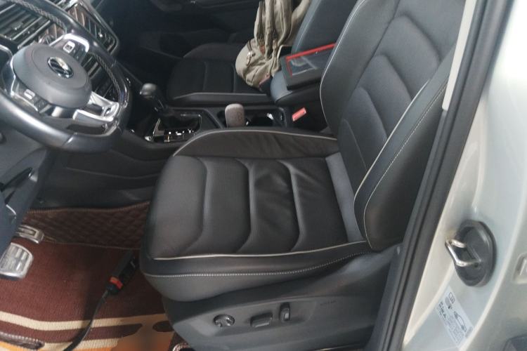 Used Volkswagen Tiguan L 2021 330TSI Automatic Two-Wheel Drive R-Line Flagship Edition
