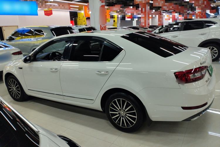 Used Skoda Octavia 2018 TSI230 DSG Luxury Edition