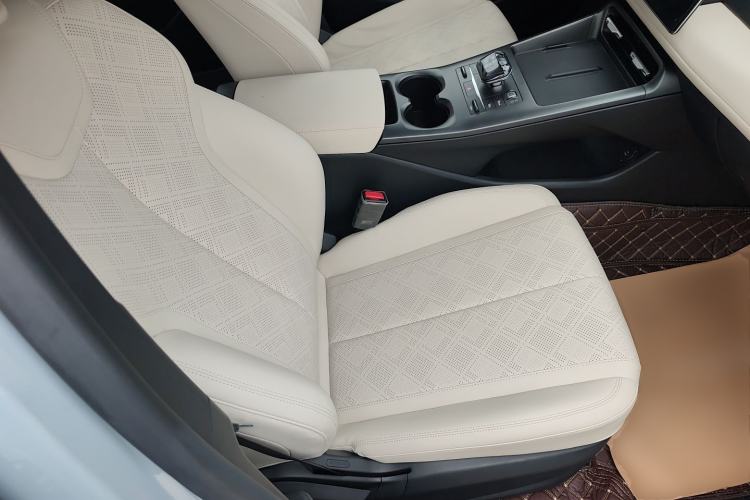 Used BYD Qin PLUS 2025 DM-i Smart Drive 120KM Superior Model
