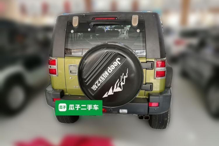 Used BAIC Off-Road BJ40 2016 40L 2.3T Automatic Two-Wheel Drive Luxury Edition