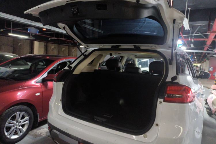 Used Geely Auto Emgrand X7 Sport 2016 2.0L Manual ZhiShang Version