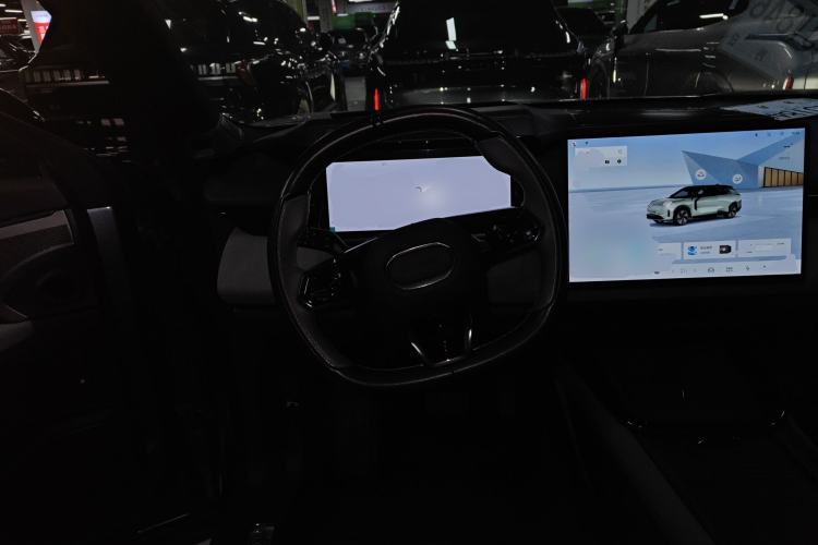 Used Lynk & Co 08 EM-P 2025 245km Ultra-Long Range Halo
