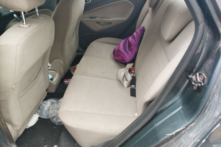 Used Ford Fiesta 2013 Sedan 1.5L Manual Fashion Edition
