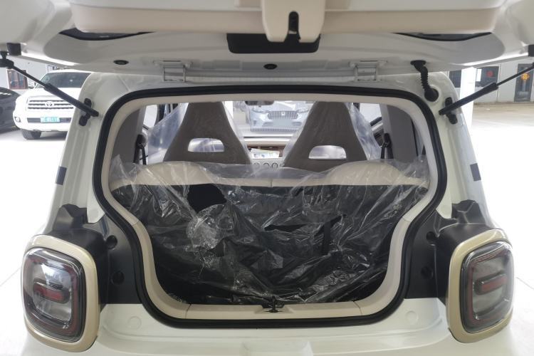 Used Bestune Pony 2026 222km Colorful Horse Trunk