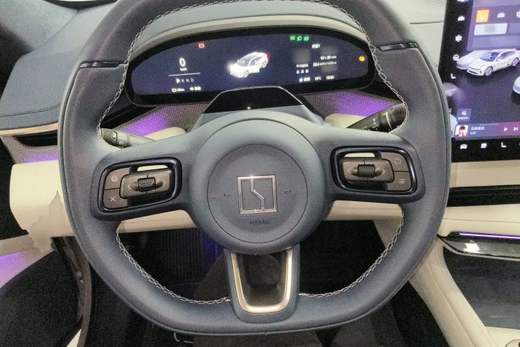 Used Zeekr 001 2025 YOU Edition 100 kWh All-Wheel Drive Steering Wheel