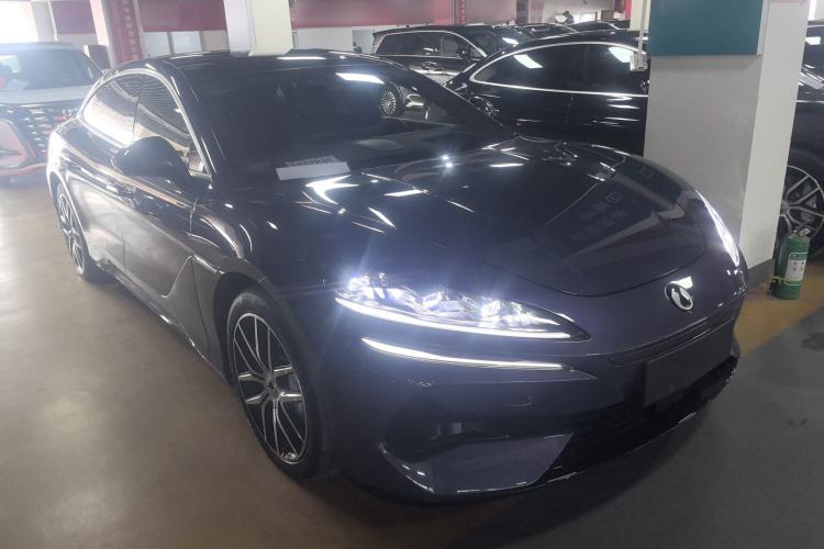 Used Denza Z9 2024 1100 km Four-Wheel Drive Max Version
