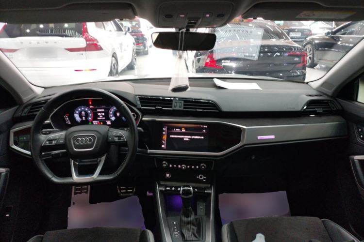 Used Audi Q3 2021 40 TFSI Fashion Dynamic Model