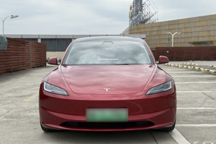 Used Tesla Model 3 2023 Long-Range All-Wheel-Drive Version Exterior 4