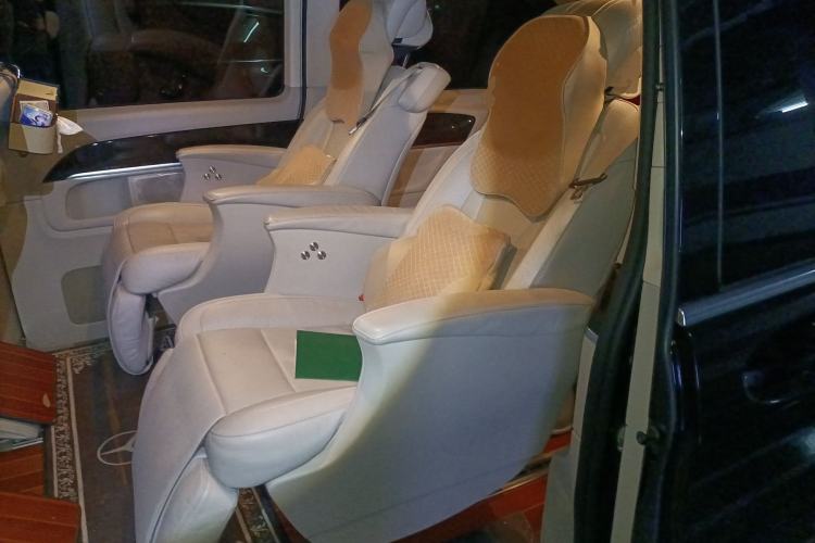 Used Mercedes-Benz V-Class 2017 V 260 L Prestige Extended Edition Left Rear Seat