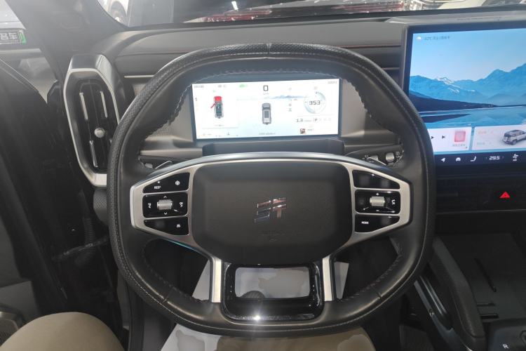 Used JETOUR Traveler 2023 2.0T All-Wheel Drive CrossPRO+
