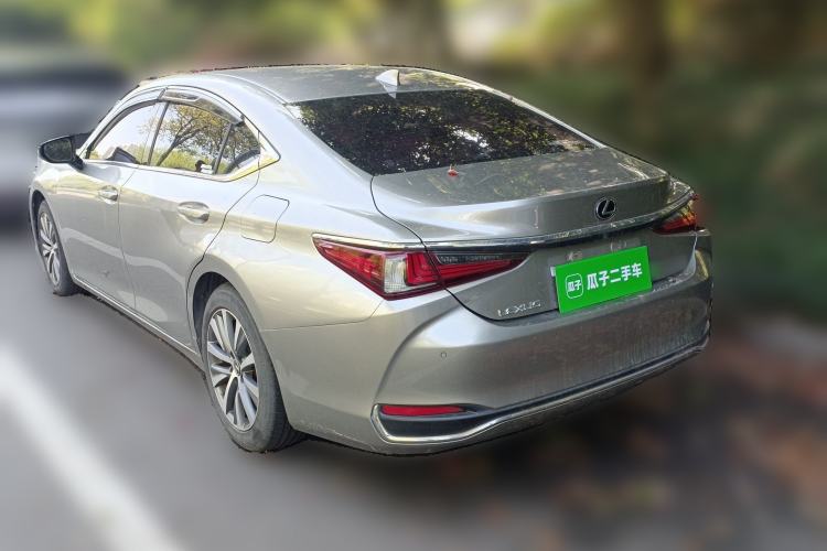 Used Lexus ES 2018 200 Excellence Edition China V Standard Rear Left 45 Deg